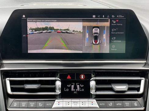 Used 2022 BMW M8 Competition w/ M Carbon Exterior Package AWD/4WD image 38