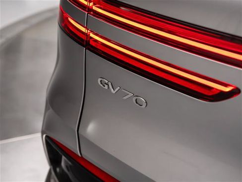 New 2026 Genesis GV70 2.5T Advanced AWD/4WD image 15