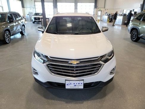 Used 2019 Chevrolet Equinox Premier image 2