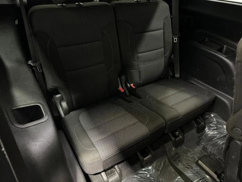 Used 2021 GMC Acadia SLE w/ Driver Convenience Package image 10