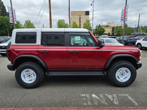 New 2026 Ford Bronco Heritage Edition AWD/4WD image 7