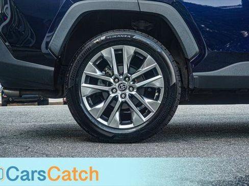 Used 2020 Toyota RAV4 XLE Premium AWD/4WD image 16