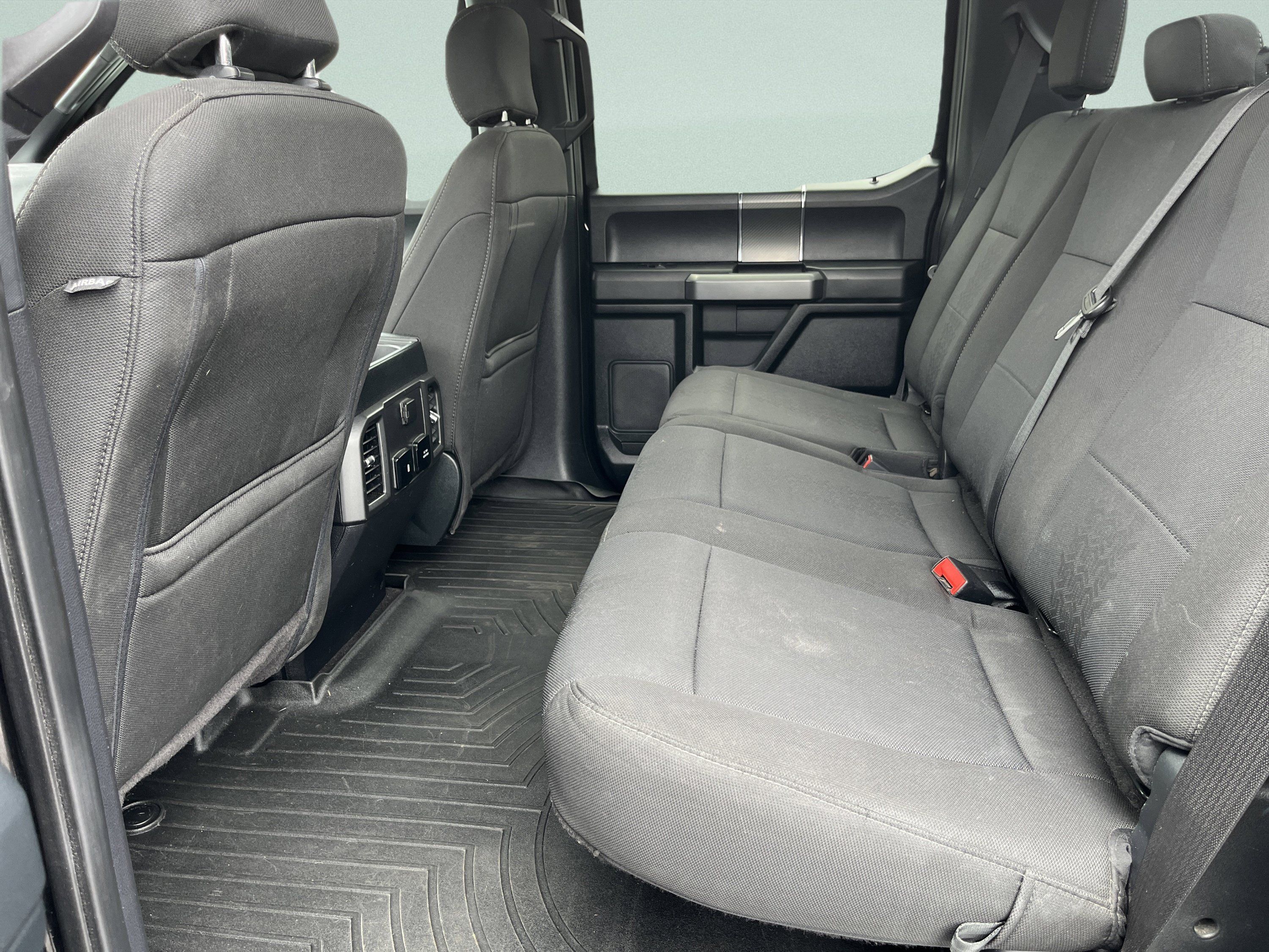 Used 2019 Ford F150 XLT w/ Equipment Group 302A Luxury AWD/4WD image 14