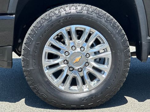 Used 2022 Chevrolet Silverado 3500 High Country AWD/4WD image 25