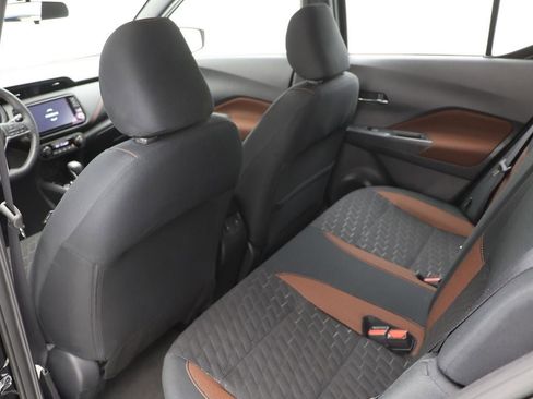 Used 2024 Nissan Kicks SR image 10