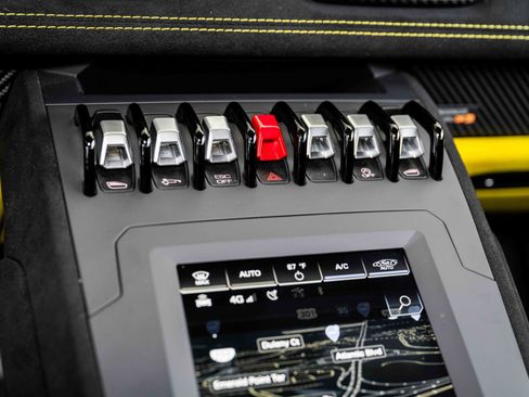 Used 2022 Lamborghini Huracan STO image 27