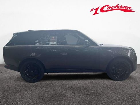 Used 2025 Land Rover Range Rover SE AWD/4WD image 6
