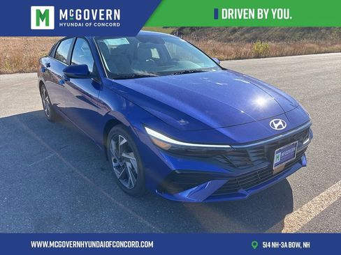 New 2025 Hyundai Elantra Limited FWD image 6