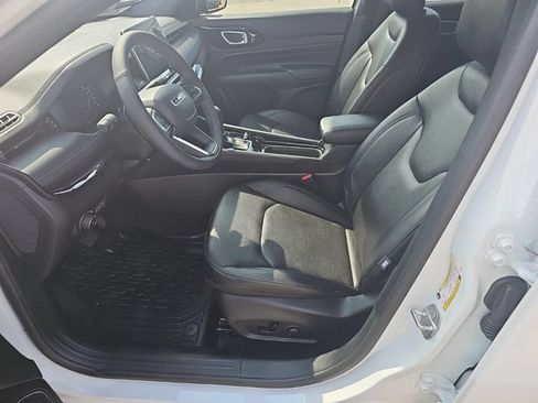Certified 2026 Jeep Compass Limited AWD/4WD image 2