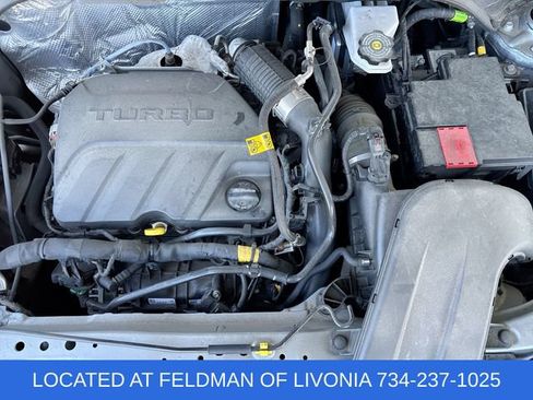 Used 2024 Chevrolet Trax RS w/ Sunroof Package FWD image 28