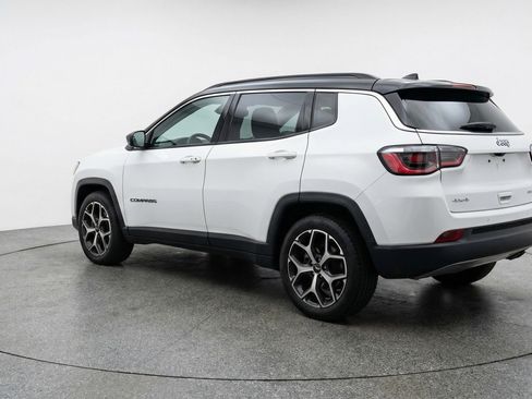 Used 2025 Jeep Compass Limited AWD/4WD image 6