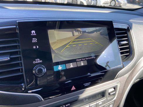 Used 2021 Honda Pilot Special Edition image 19