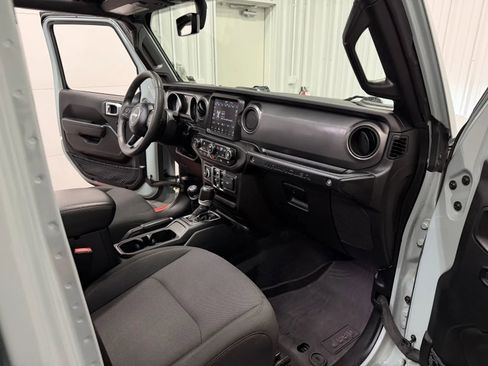 Used 2023 Jeep Wrangler Unlimited w/ Sun & Screen Package AWD/4WD image 49
