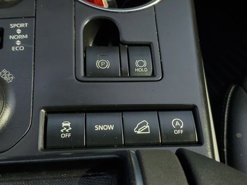 Used 2021 Toyota Highlander XSE AWD/4WD image 29