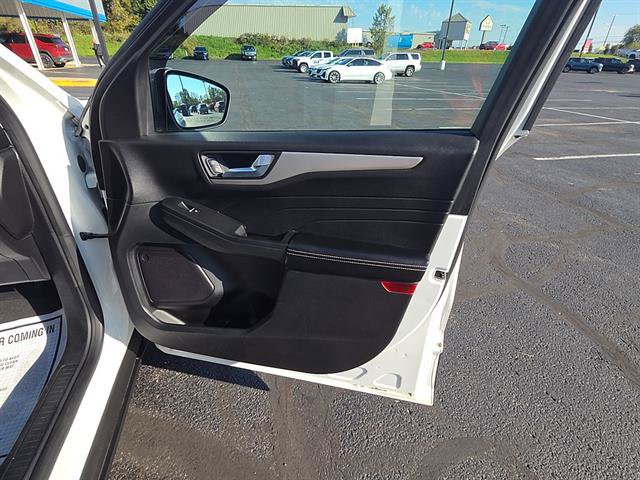 Used 2021 Ford Escape SEL w/ Technology Package AWD/4WD image 11