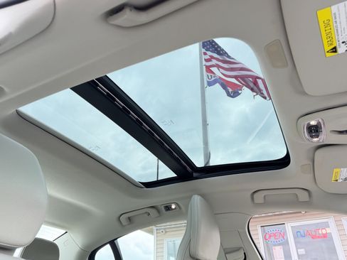 Used 2020 Volvo S60 T5 Momentum w/ Protection Package image 46