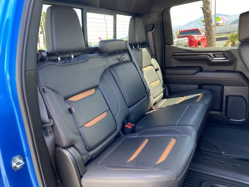 Used 2023 GMC Sierra 1500 AT4 w/ AT4 Premium Package AWD/4WD image 28
