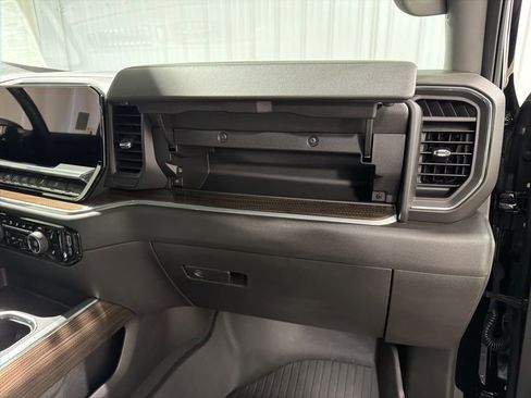 Used 2024 Chevrolet Silverado 1500 RST image 24