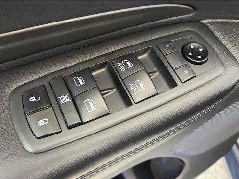 Used 2021 Dodge Durango SXT AWD/4WD image 30