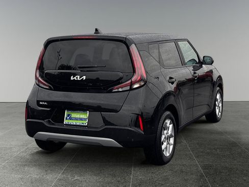 Used 2023 Kia Soul LX w/ Option Group 015 image 7