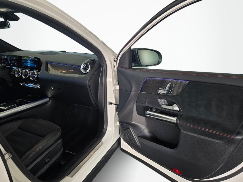 Used 2022 Mercedes-Benz GLA 250 4MATIC image 41