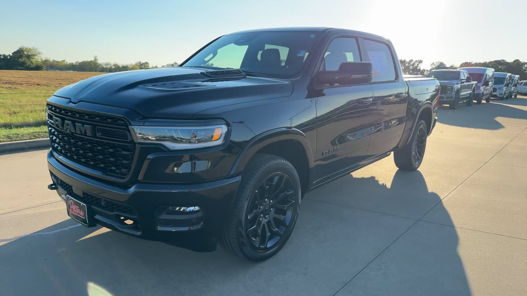 Used 2025 RAM 1500 Limited AWD/4WD image 3