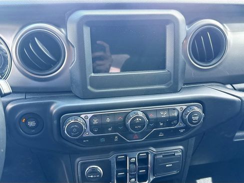 Used 2023 Jeep Wrangler Unlimited w/ Cold Weather Group AWD/4WD image 16