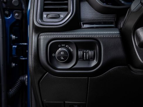 Used 2024 RAM 2500 Limited image 21