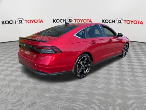 Used 2023 Honda Accord Sport image 8