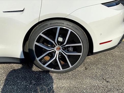 New 2025 Porsche Taycan image 16