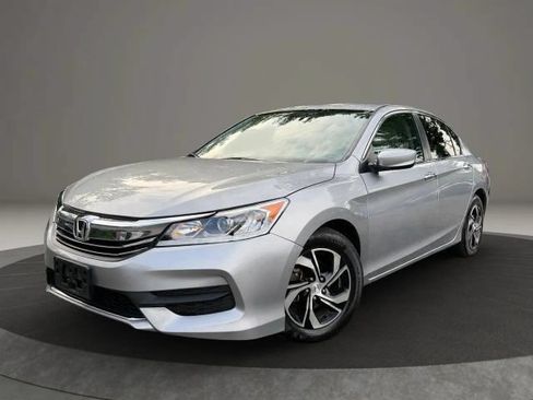 Used 2017 Honda Accord LX image 1