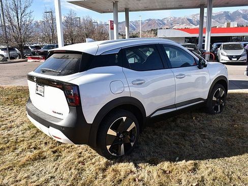 New 2025 Nissan Kicks SR AWD/4WD image 6