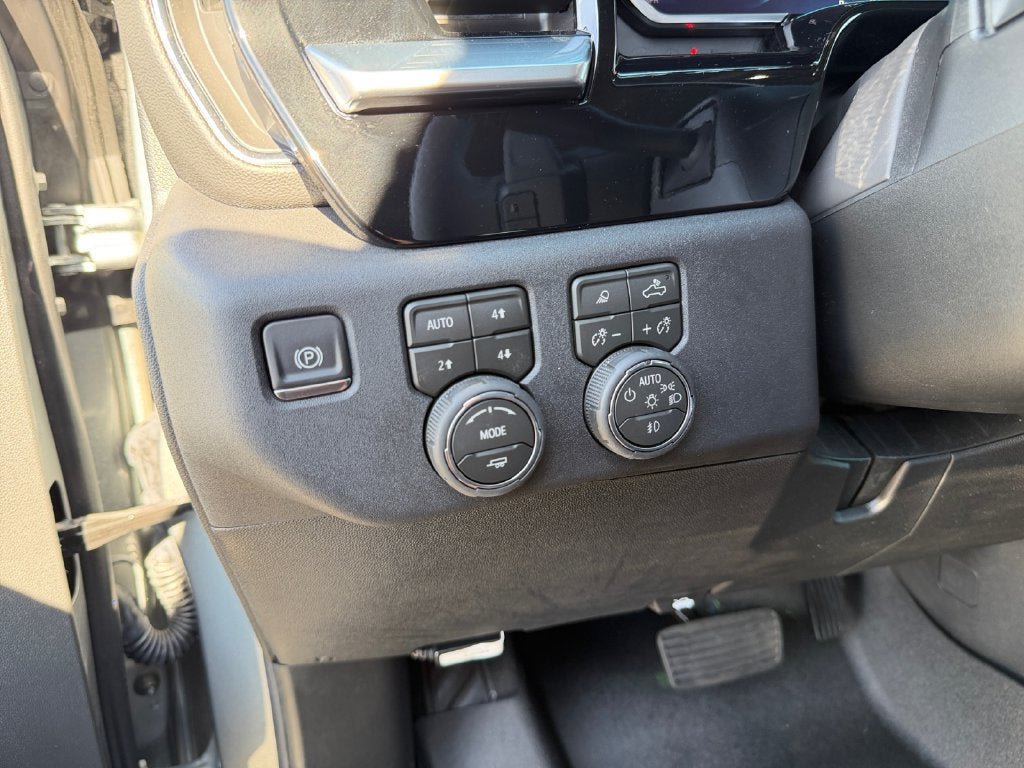 New 2026 Chevrolet Silverado 1500 RST AWD/4WD image 19