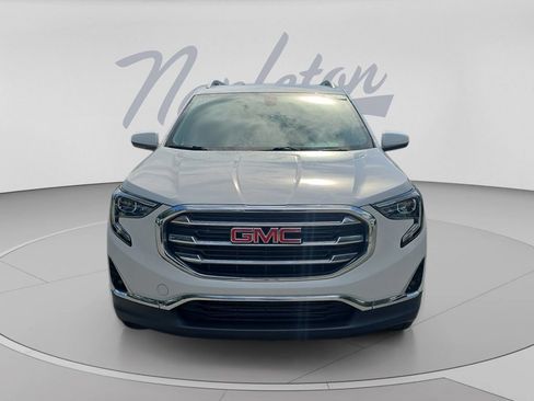 Used 2019 GMC Terrain SLT FWD image 2
