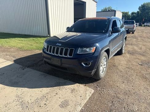 Used 2014 Jeep Grand Cherokee Laredo w/ 18" Wheel & 8.4" Radio Group AWD/4WD image 5