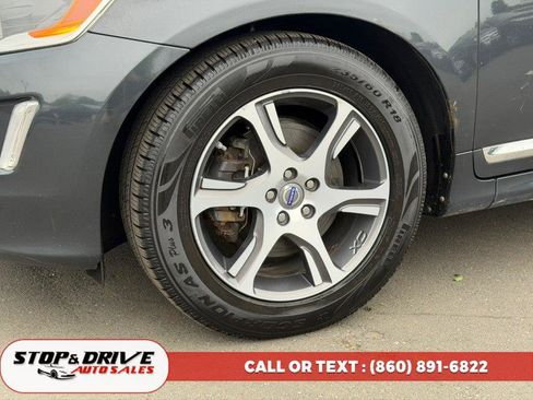 Used 2015 Volvo XC60 T6 Platinum w/ Climate Package AWD/4WD image 9