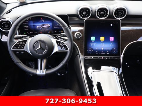 Used 2025 Mercedes-Benz GLC 300 image 21