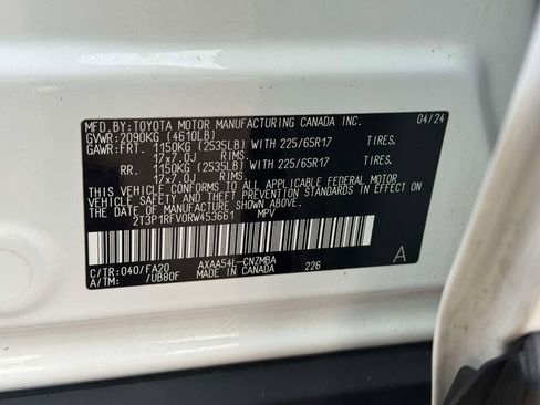 Used 2024 Toyota RAV4 XLE AWD/4WD image 19