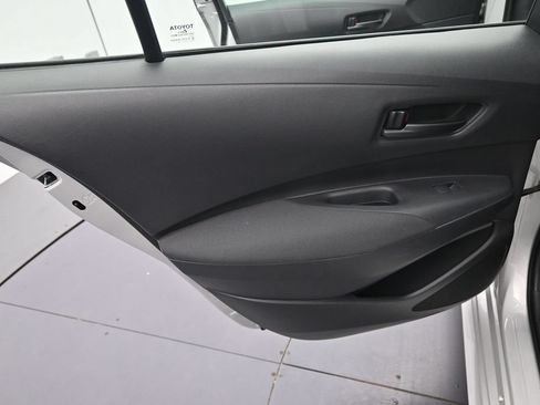 Used 2024 Toyota Corolla LE FWD image 15