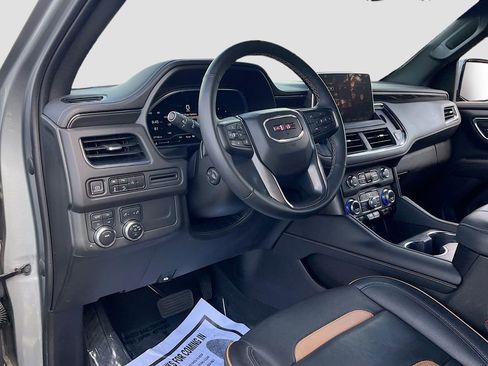 Used 2023 GMC Yukon AT4 AWD/4WD image 9