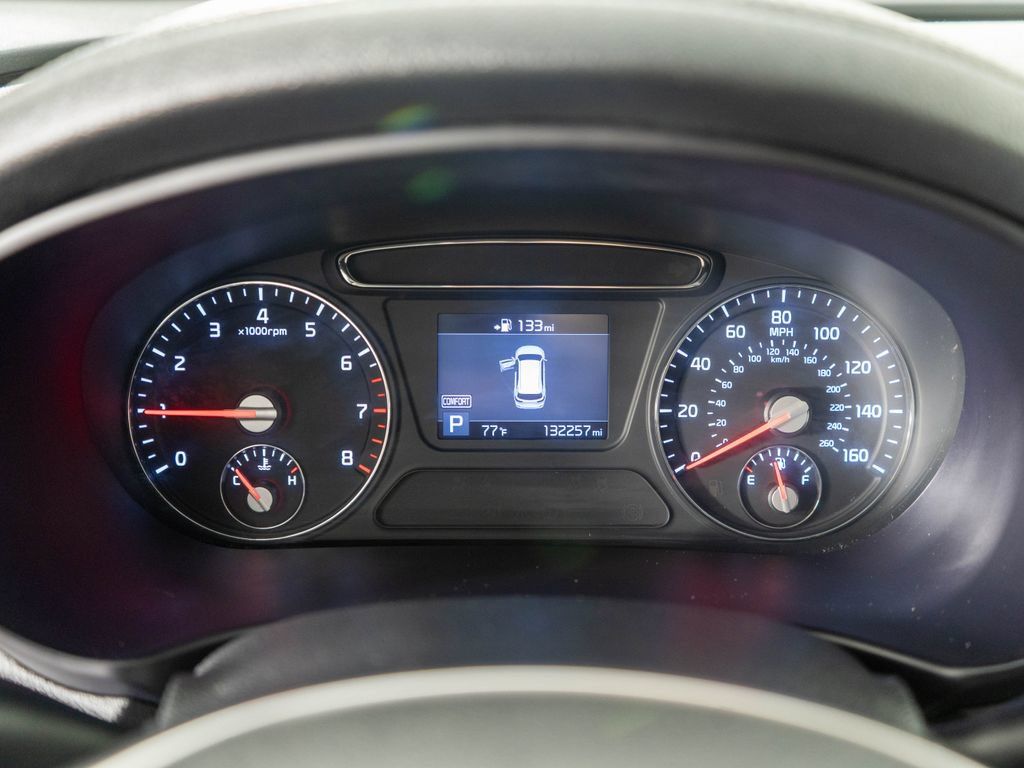 Used 2020 Kia Sorento AWD V6 image 17