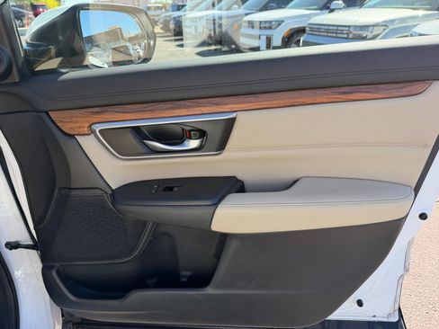 Used 2020 Honda CR-V Touring image 16