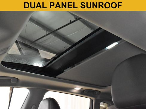 Used 2022 Nissan Murano Platinum image 3