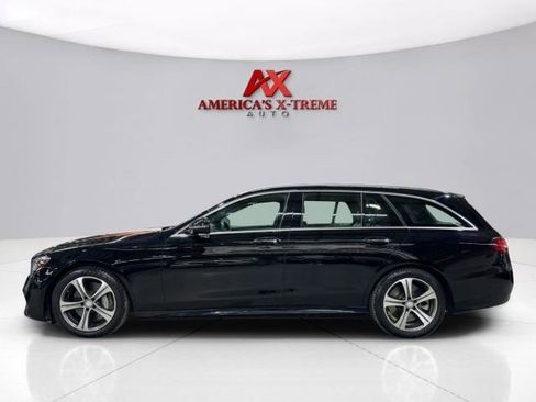Used 2017 Mercedes-Benz E 400 4MATIC Wagon image 2