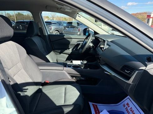 New 2026 Nissan Rogue SV w/ Cold Weather Package image 18