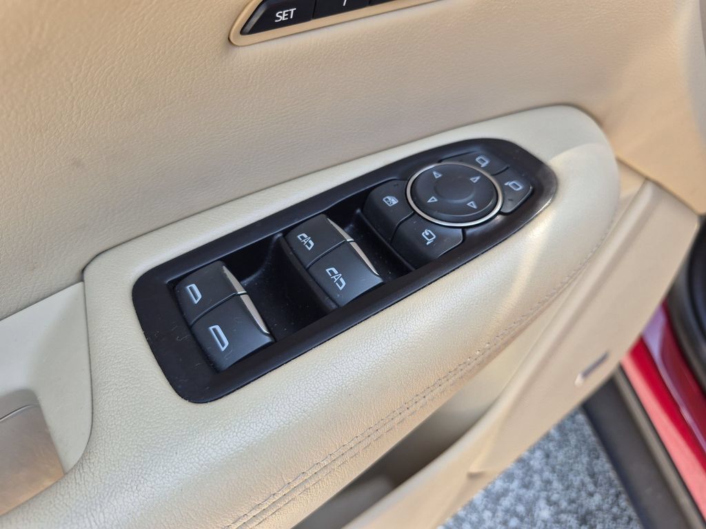 Used 2019 Cadillac XT5 Luxury FWD image 13