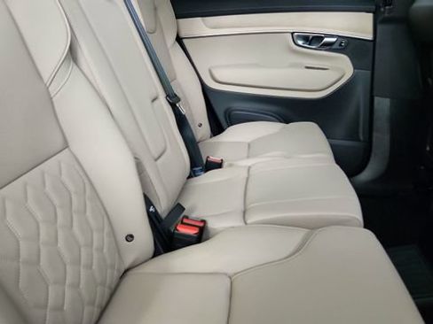 New 2026 Volvo XC90 T8 Plus w/ Protection Package Premier AWD/4WD image 35
