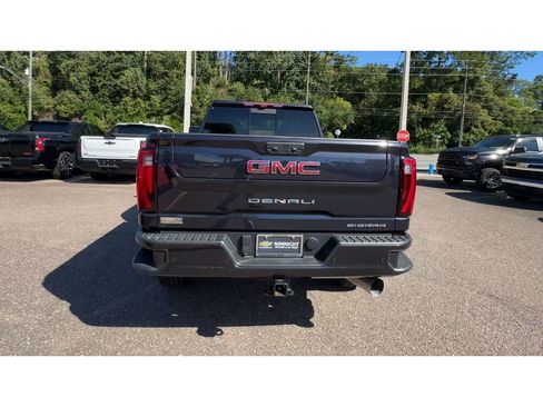 Used 2024 GMC Sierra 3500 Denali w/ Denali Reserve Package image 7