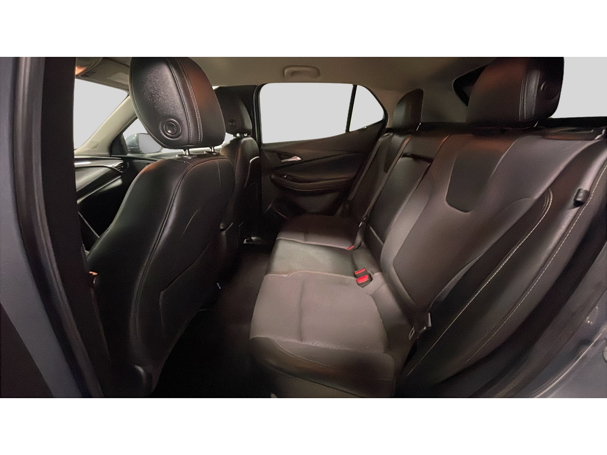 Used 2021 Buick Encore GX Select w/ Sport Touring Package FWD image 14