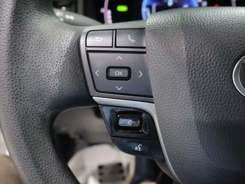 Used 2025 Toyota Camry LE FWD image 33